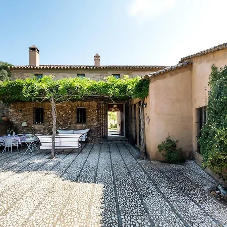 Villa El Tejar *